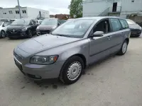 Używany Volvo V50 125 KM (91 kW) 2005 Szary Kombi