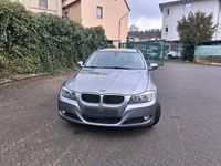 Gebraucht BMW 318 143 PS (105 kW) 2010 Grau Limousine