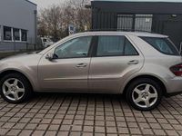 Gebraucht Mercedes ML280 190 PS (139 kW) 2006 Cubanitsilber  metallic SUV