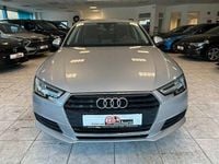 Używany Audi A4 Basis 150 KM (110 kW) 2018 Srebrny Kombi
