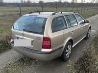 Gebraucht Skoda Octavia Ambiente 102 PS (75 kW) 2004 Gold Kombi