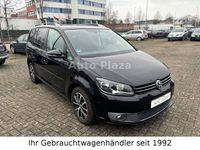 Gebraucht VW Touran Style 105 PS (77 kW) 2012 Schwarz Van / Kleinbus
