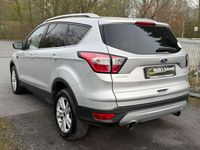 Gebraucht Ford Kuga 150 PS (110 kW) 2017 Silber SUV