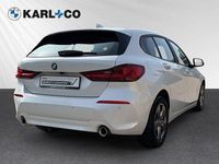 Gebraucht BMW 118 Advantage 150 PS (110 kW) 2022 Mineralweiss metallic Kleinwagen