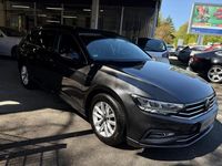 Gebraucht VW Passat 150 PS (110 kW) 2024 Grau Kombi