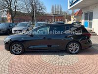 Gebraucht Ford Focus ST-Line X 155 PS (114 kW) 2024 Schwarz Kombi