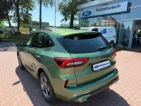 Neu Ford Kuga ST-Line 242 PS (177 kW) 2026 Grün SUV