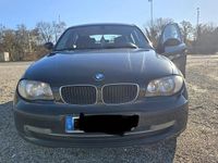 Gebraucht BMW 116 122 PS (89 kW) 2007 Schwarz Kleinwagen