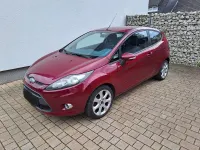 Gebraucht Ford Fiesta Trend 82 PS (60 kW) 2010 Rot Limousine