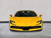 Gebraucht Ferrari SF90 1001 PS (736 kW) 2022 Gelb Cabrio