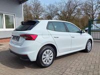 Gebraucht Skoda Fabia Essence 80 PS (58 kW) 2025 Moon weiß Kleinwagen
