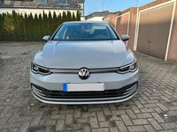Gebraucht VW Golf 131 PS (96 kW) 2021 Grau Limousine
