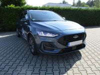 Gebraucht Ford Focus 155 PS (114 kW) 2022 Chromablaumetallic (metallic) Kombi