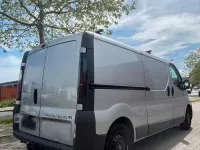Second-hand Opel Vivaro 101 CP (74 kW) 2004 Argintiu Monovolum