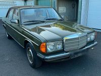 Gebraucht Mercedes 240 72 PS (52 kW) 1981 Grün Limousine