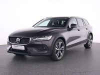 Gebraucht Volvo V60 CC Plus 197 PS (144 kW) 2023 Grau platinum grey / metallic Kombi