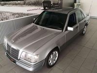 Gebraucht Mercedes E420 279 PS (205 kW) 1994 Silber Limousine