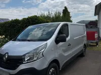 Gebraucht Renault Trafic 123 PS (90 kW) 2016 Silber Van / Kleinbus