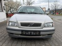 Gebraucht Volvo V40 140 PS (102 kW) 1997 Silber Kombi