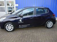 Gebraucht Peugeot 208 Active 82 PS (60 kW) 2016 Blau metallic Kleinwagen