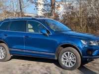 Gebraucht VW Touareg Exclusive 262 PS (192 kW) 2016 Blau SUV