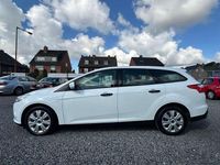 Gebraucht Ford Focus 101 PS (74 kW) 2014 Frozen white Kombi