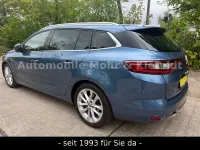 Gebraucht Renault Mégane GrandTour Intens 132 PS (97 kW) 2017 Blau Kombi