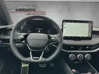 Używany Skoda Superb 193 KM (141 kW) 2025 Czarny Kombi