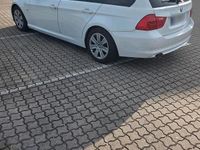 Gebraucht BMW 320 Sport Line 142 PS (104 kW) 2010 Weiß Kombi