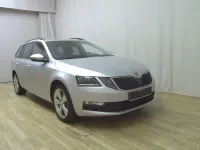 Gebraucht Skoda Octavia Clever 150 PS (110 kW) 2019 Brilliantsilber metallic Kombi