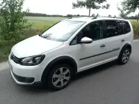Używany VW Touran Cross 140 KM (102 kW) 2011 Biały Minivan