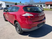 Używany Renault Mégane Dynamique 116 KM (85 kW) 2014 Czerwony Sedan/Limuzyna