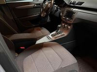 Gebraucht VW Passat 140 PS (102 kW) 2013 Silber Kombi