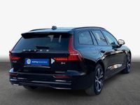 Gebraucht Volvo V60 Plus 197 PS (144 kW) 2023 Onyx schwarzmetallic Kombi