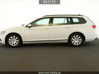 Gebraucht VW Passat 150 PS (110 kW) 2023 Gletscherweiß metallic Kombi