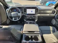 Używany Ford V8 Lariat 405 KM (297 kW) 2025 Czarny SUV