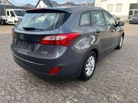 Gebraucht Hyundai i30 Trend 110 PS (80 kW) 2016 Grau Kombi