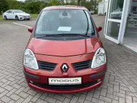 Używany Renault Modus Dynamique 103 KM (75 kW) 2006 Czerwony Minivan