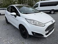 Gebraucht Ford Fiesta Trend 100 PS (73 kW) 2016 Weiss Kleinwagen