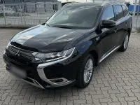 Gebraucht Mitsubishi Outlander P-HEV Plus 224 PS (164 kW) 2021 Schwarz SUV