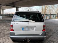 Gebraucht Mercedes ML320 218 PS (160 kW) 2001 Silber SUV