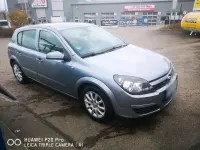 Usata Opel Astra 90 CV (66 kW) 2004 Argento Utilitaria