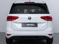 Używany VW Touran Join 116 KM (85 kW) 2019 Biały Minivan