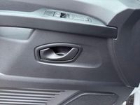 Gebraucht Renault Trafic 131 PS (96 kW) 2024 Weiß Van / Kleinbus