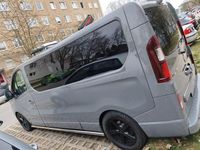 Second-hand Renault Trafic 145 CP (106 kW) 2015 Gri Monovolum