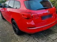 Gebraucht Opel Astra Active 140 PS (102 kW) 2013 Rot Kombi