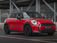 Gebraucht Mini Cooper 136 PS (100 kW) 2023 Rot Kleinwagen