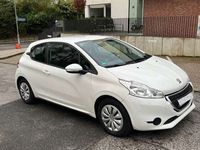 gebraucht Peugeot 208 PureTech 68 Like / TÜV NEU!