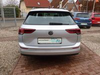Gebraucht VW Golf VIII Life 131 PS (96 kW) 2021 Silber Kombi