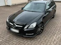 Gebraucht Mercedes E300 231 PS (169 kW) 2012 Schwarz Kombi
